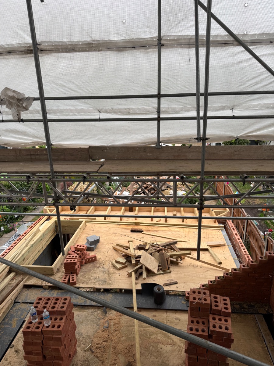 Builder: Image 5